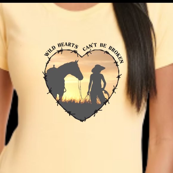 Trendy Western Soft FUN Ladies Tee Wild Hearts Can't Be Broken - Picture 1 of 3